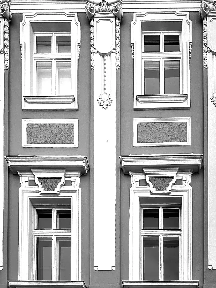 Fassade mit Altfenster